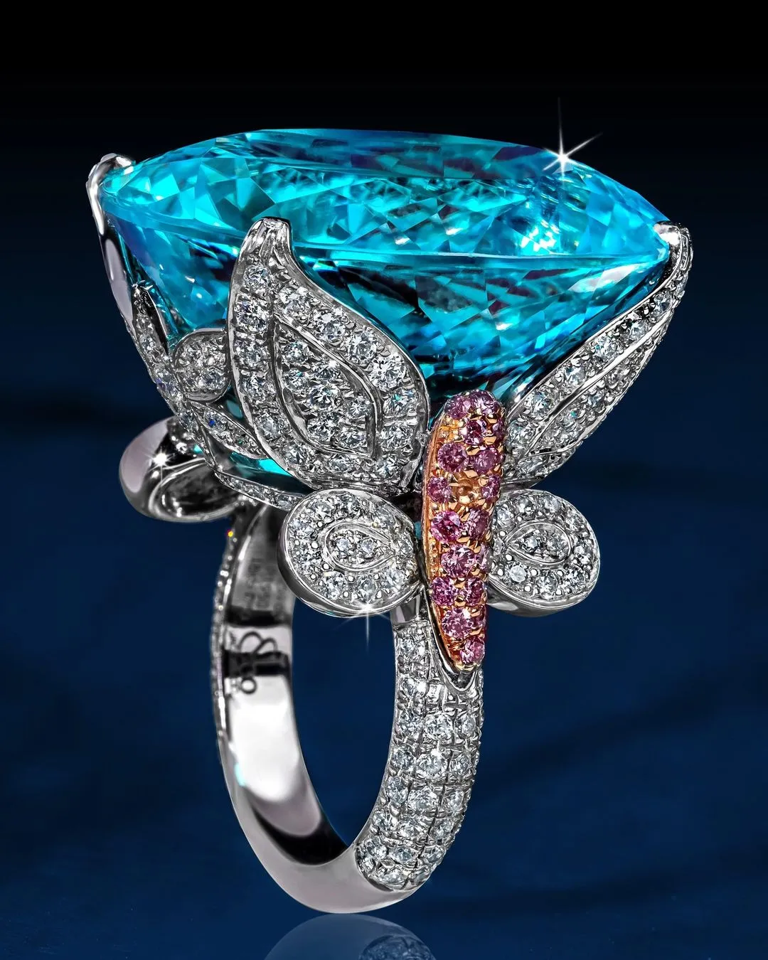 gdragon-mv-power-trang-suc-jacob-co-high-jewelry-paraiba-tourmaline-ring-01