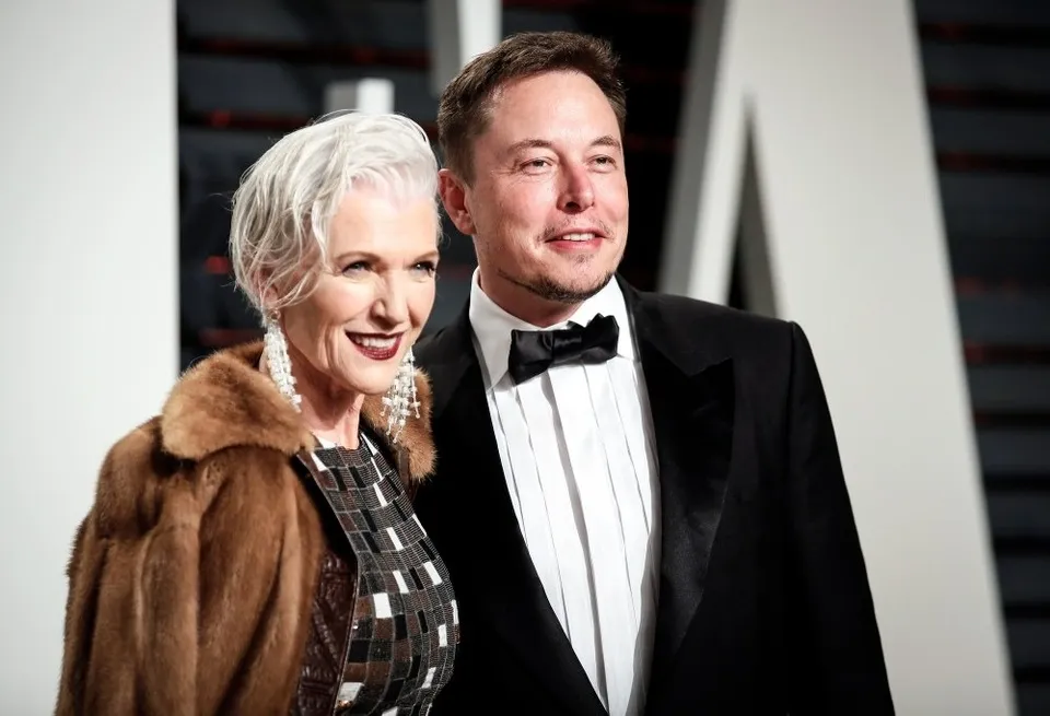 241007_elon_musk_maye_musk_vl_12