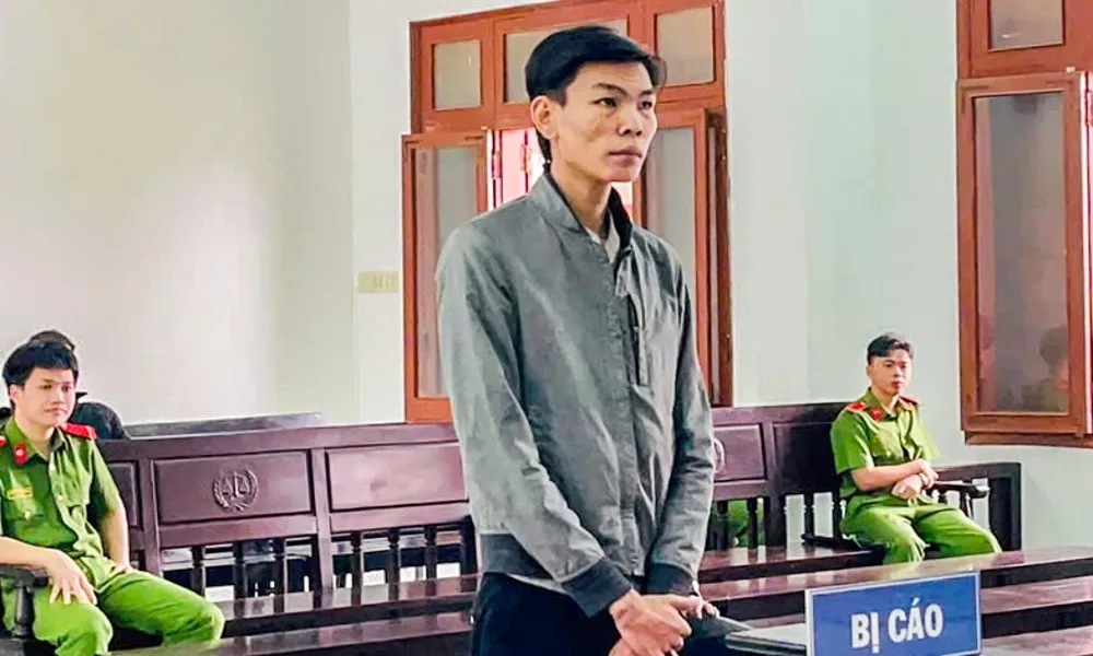 Thanh niên Phú Yên lĩnh án tù vì mua súng qua mạng