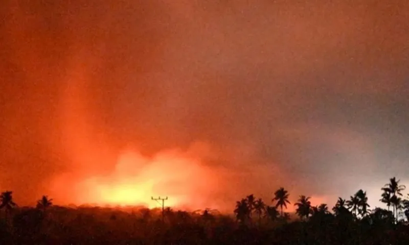 Núi lửa Lewotobi Laki-Laki phun trào dữ dội, hàng ngàn người dân Indonesia bị đe đoạ 