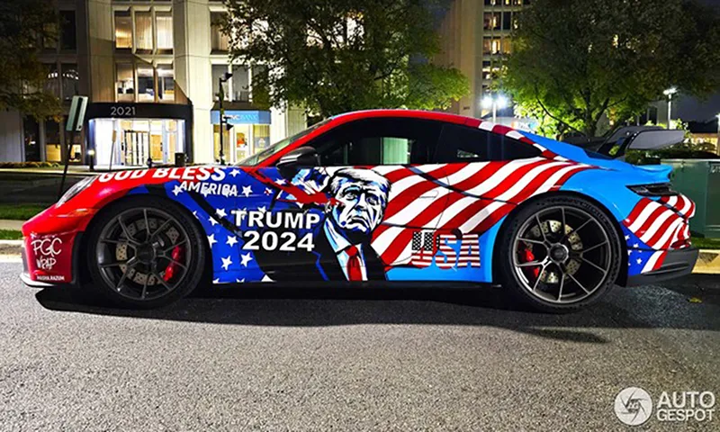 Trang trí Porsche 911 để chúc mừng tổng thống thứ 47 Donald Trump