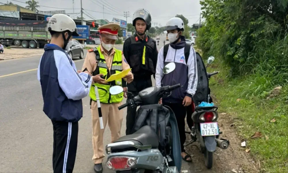 Đắk Lắk siết chặt quản lý học sinh vi phạm giao thông