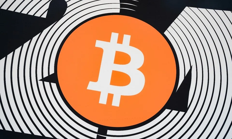 Bitcoin tăng kỷ lục, vượt ngưỡng 81.000 đô la sau cuộc bầu cử Mỹ