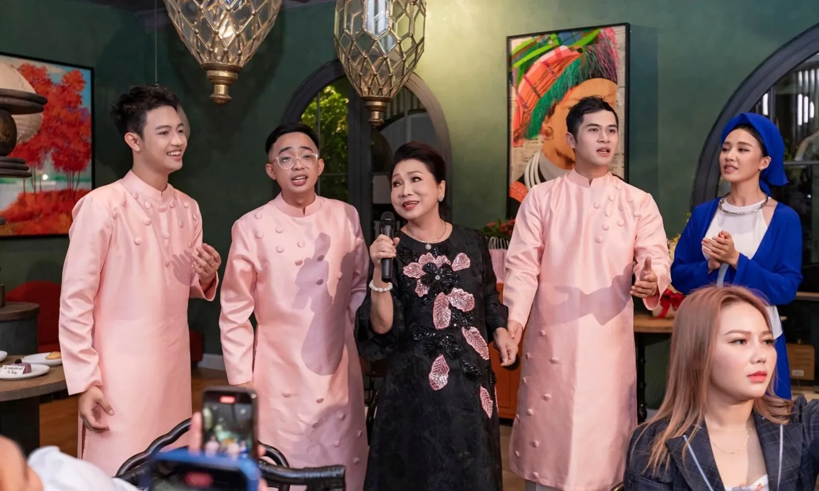 Giải bài toán đổi mới và giữ chất Cải Lương trong chuyển động thời đại