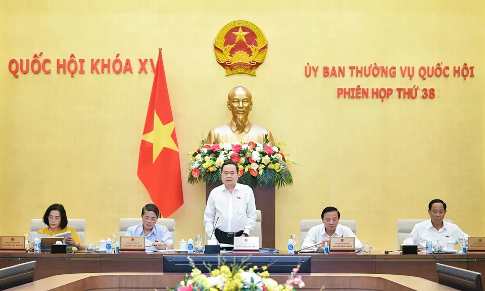 Chương trình Phiên họp thứ 39 của Ủy ban Thường vụ Quốc hội trong ngày 14 và 15/11