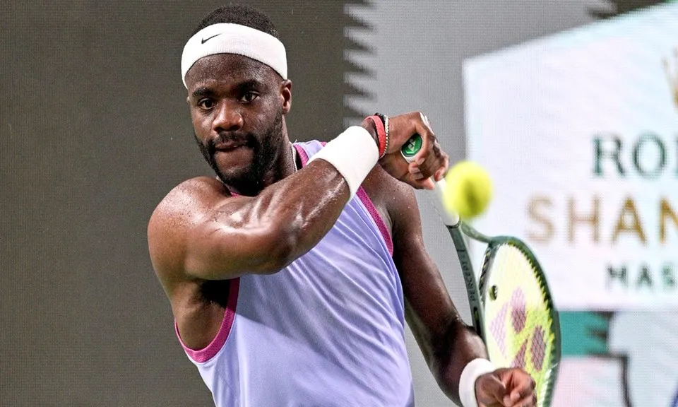 Ngôi sao quần vợt Mỹ bị phạt 120.000 đô la vì liên tục chửi bới trọng tài