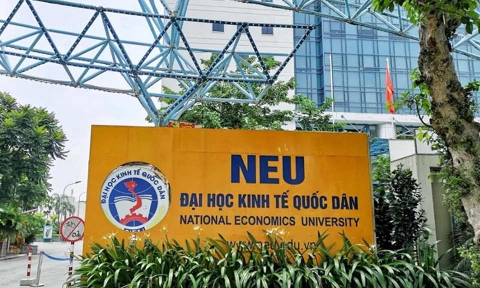 Chuyển Trường Đại học Kinh tế Quốc dân thành Đại học Kinh tế Quốc dân