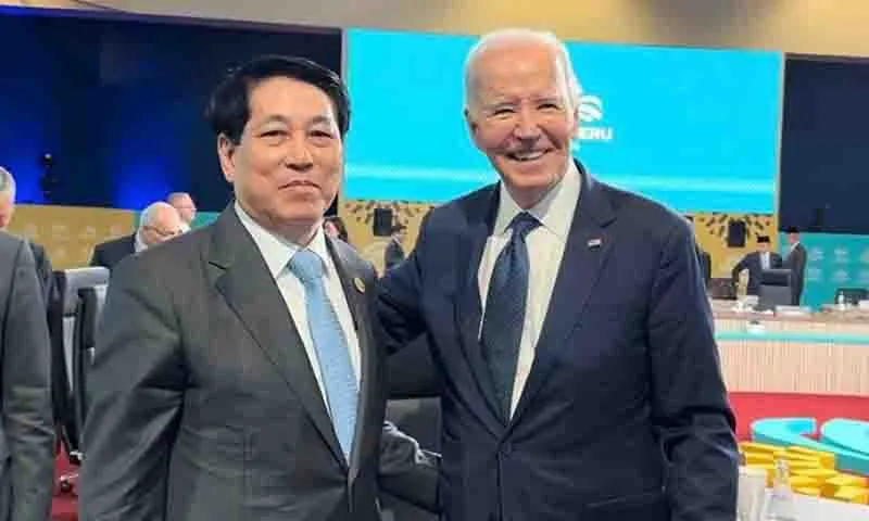 Chủ tịch nước Lương Cường và Tổng thống Joe Biden. Ảnh TTXVN