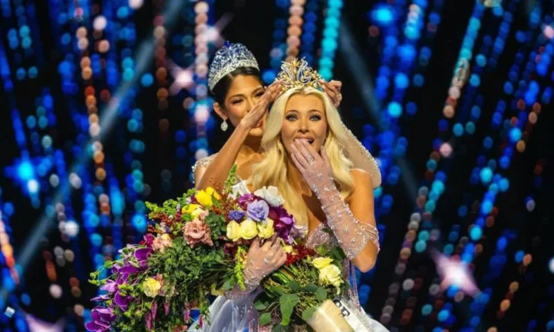 Đan Mạch lần đầu tiên đăng quang Miss Universe