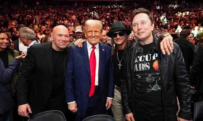 Từ trái qua, Chủ tịch UFC Dana White, Tổng thống đắc cử Donald Trump, ca sĩ Kid Rock và tỷ phú Elon Musk tại sự kiện UFC 309 ở  New York ngày 16/11 - Ảnh:  Zuffa LLC