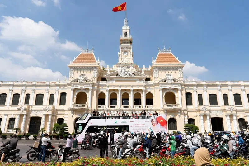 cung-dat-danh-hieu-quoc-te-tai-sao-thanh-thuy-khong-duoc-chao-don-bang-thuy-tien008