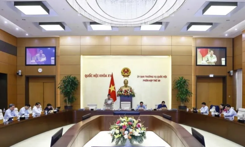 Bế mạc Phiên họp thứ 39 của Ủy ban Thường vụ Quốc hội