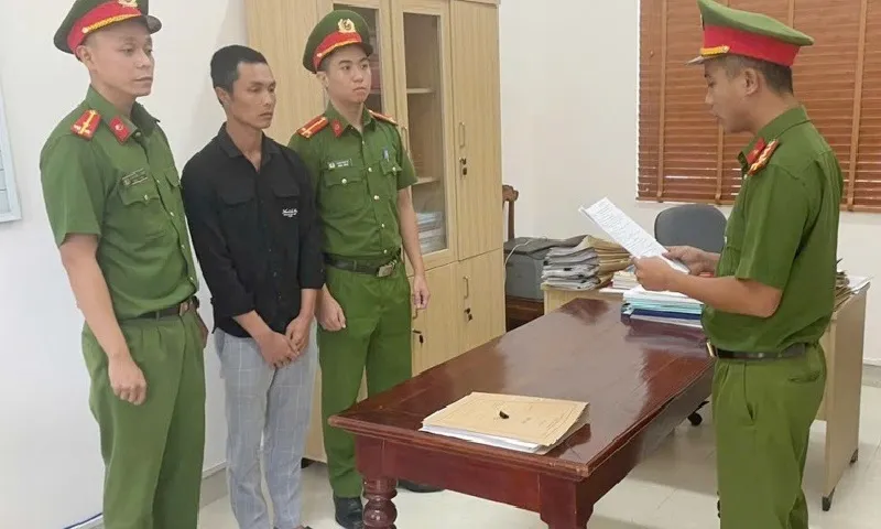 Chấp thuận thi công công trình, nhận xong tiền tạm ứng rồi nảy ý định chiếm đoạt