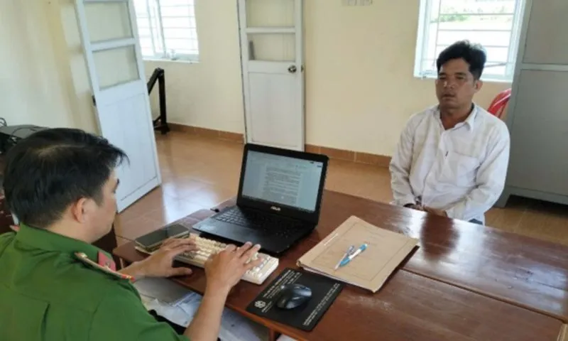 Sóc Trăng: Mạo danh giáo viên lừa đảo chiếm đoạt tài sản