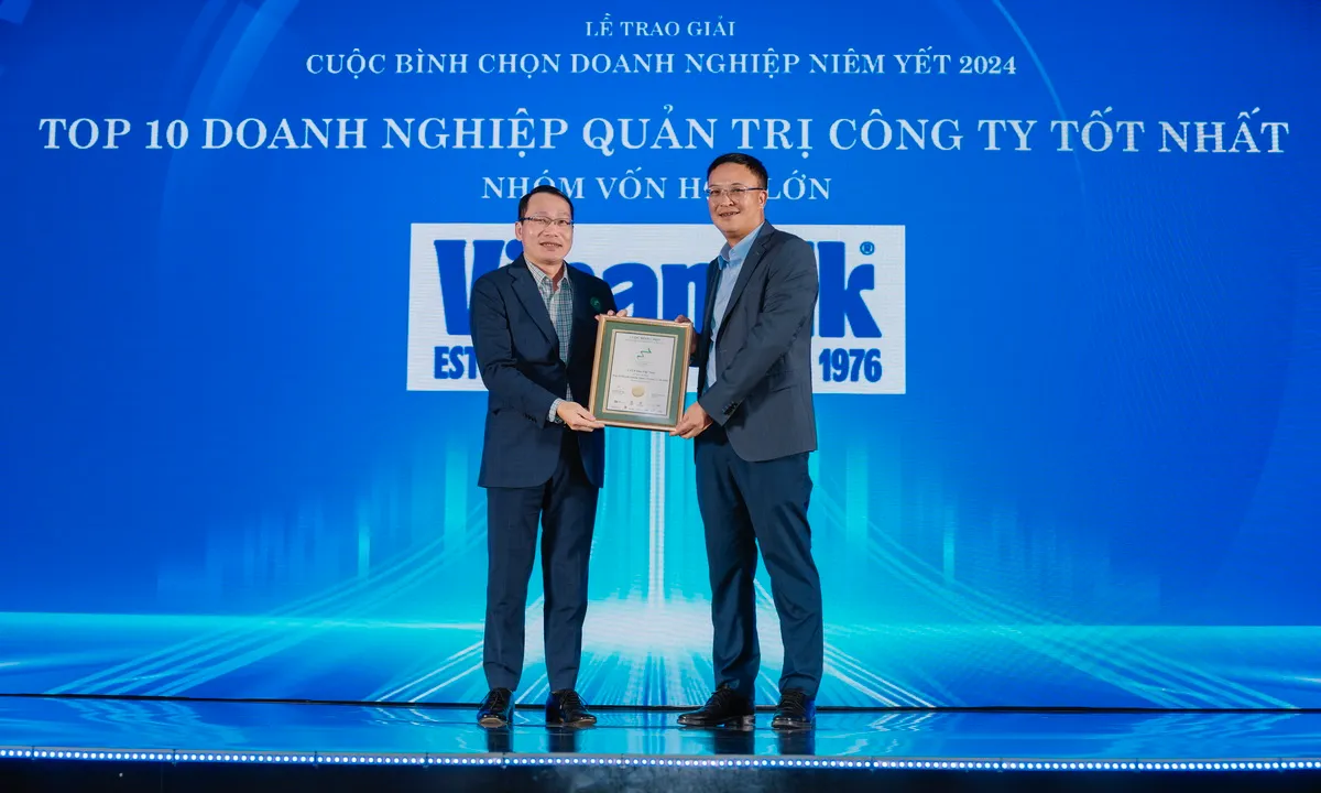 Vinamilk nhận loạt giải thưởng về quản trị và phát triển bền vững