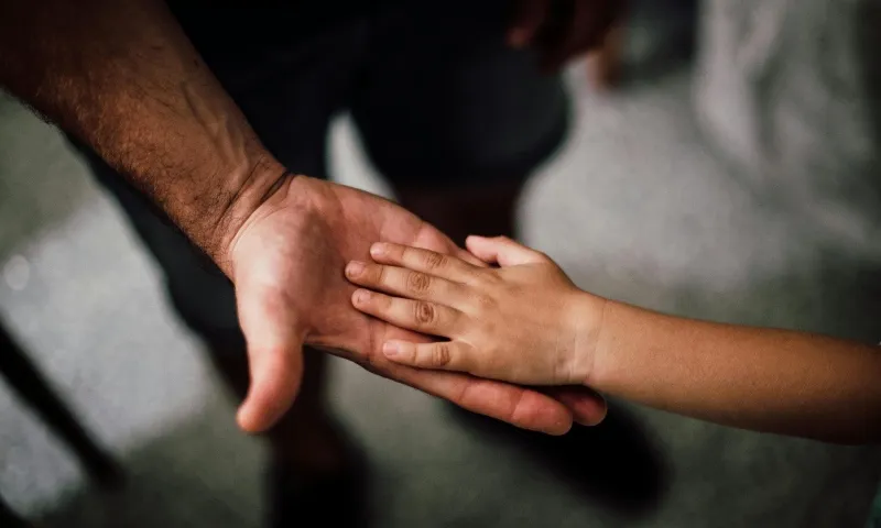 Cha mẹ vô tình đẩy con vào khủng hoảng tâm lý 