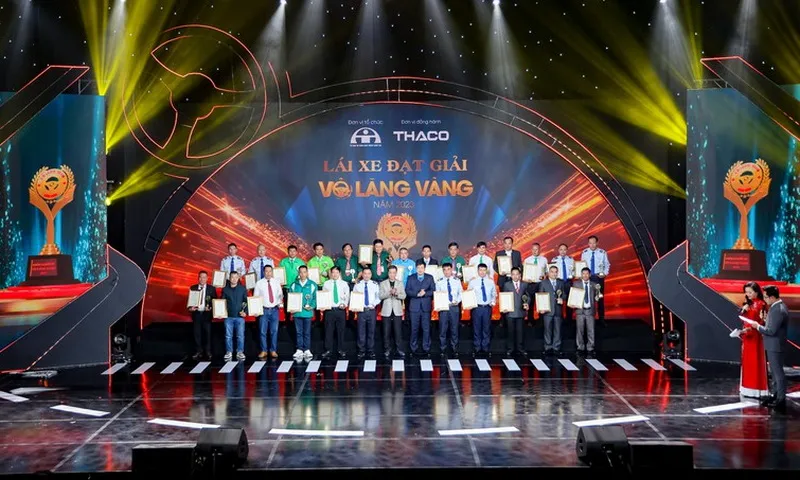 Cuối tháng 12, Ủy ban ATGT Quốc gia tổ chức trao Giải thưởng Vô lăng vàng năm 2024