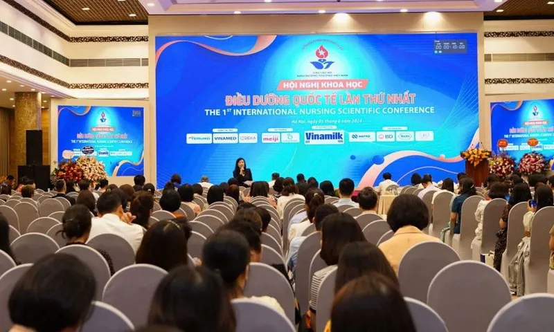 Vinamilk cùng đội ngũ điều dưỡng nâng cao hiệu quả chăm sóc sức khỏe cộng đồng 