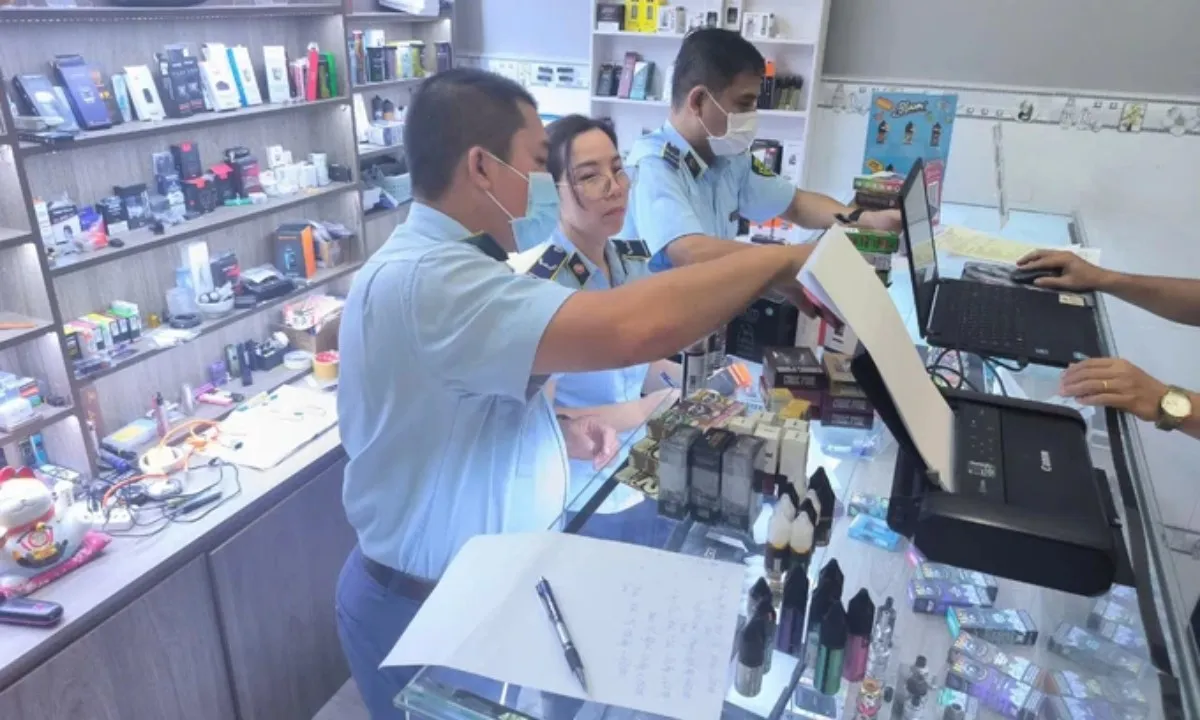 Vũng Tàu: Thu giữ hàng trăm sản phẩm thuốc lá điện tử lậu, phạt nặng các cửa hàng