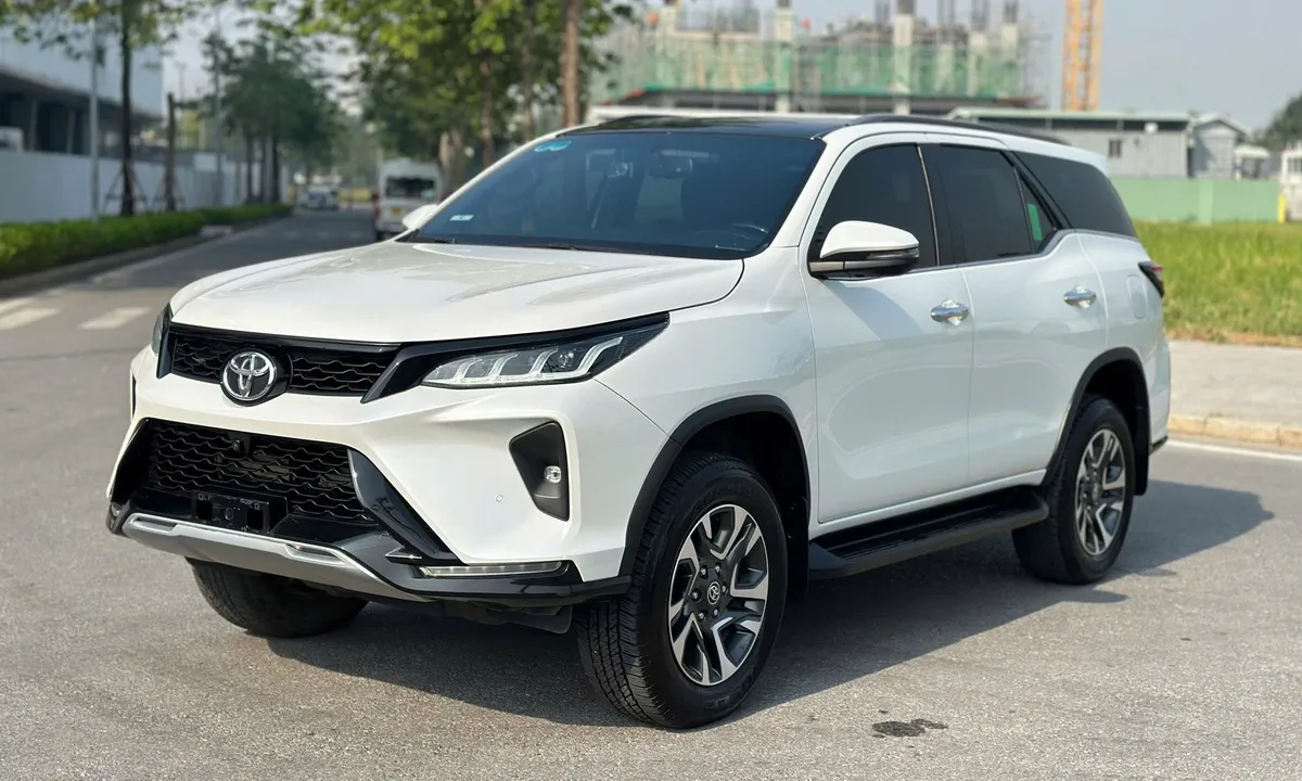 Toyota Fortuner Legender sẽ bổ sung phiên bản máy xăng tại Việt Nam