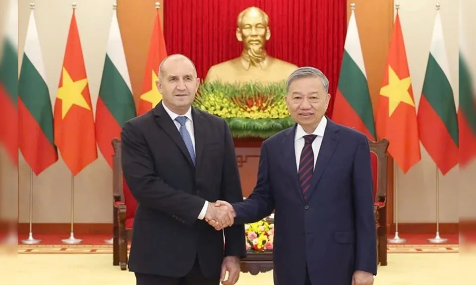 tong-bi-thu-to-lam-251124