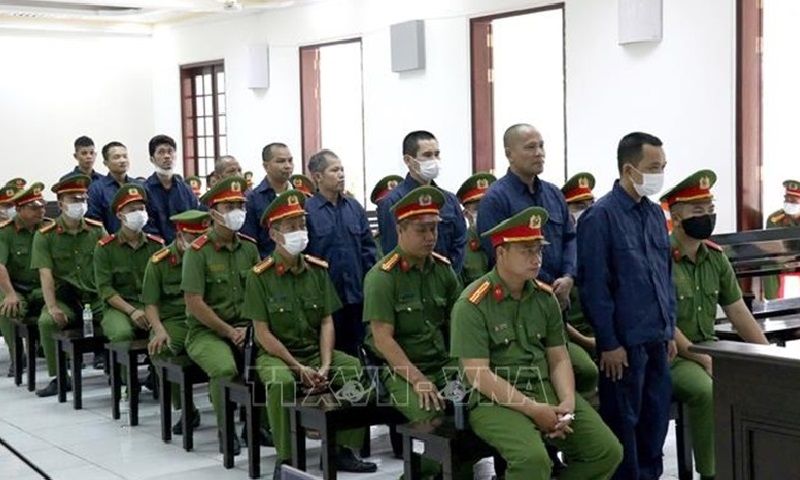 Vĩnh Long xét xử các đối tượng bắt giữ người trái pháp luật