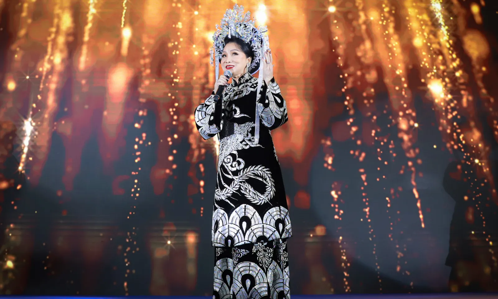 NSND Bạch Tuyết: “Cải lương không phải để mắng mỏ, mà để người nghe tự nhận ra và sửa chữa mình”