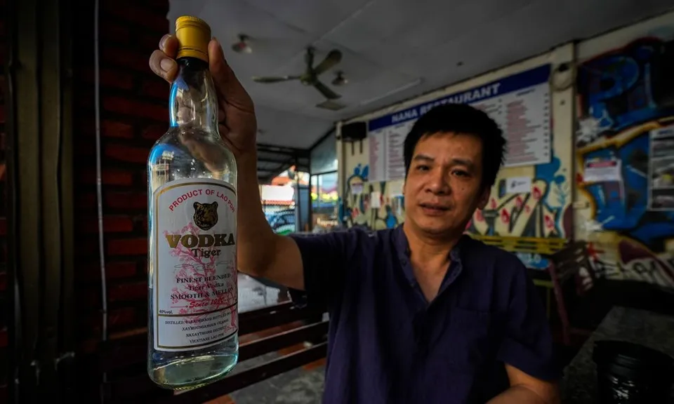 Úc cảnh báo công dân không uống rượu vodka và rượu whisky hiệu Tiger ở Lào