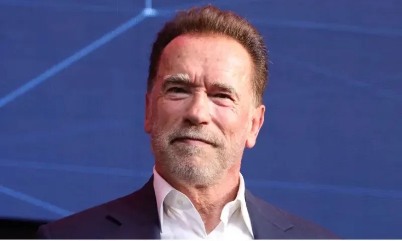 Nhà tài tử Arnold Schwarzenegger được thông báo có bom