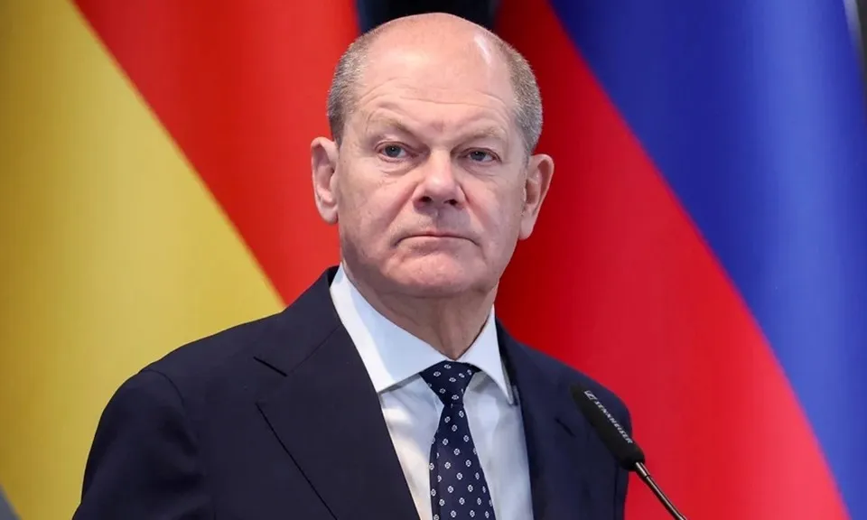 Thủ tướng Đức Olaf Scholz bất ngờ thăm Ukraine, cam kết viện trợ quân sự gần 650 triệu EUR