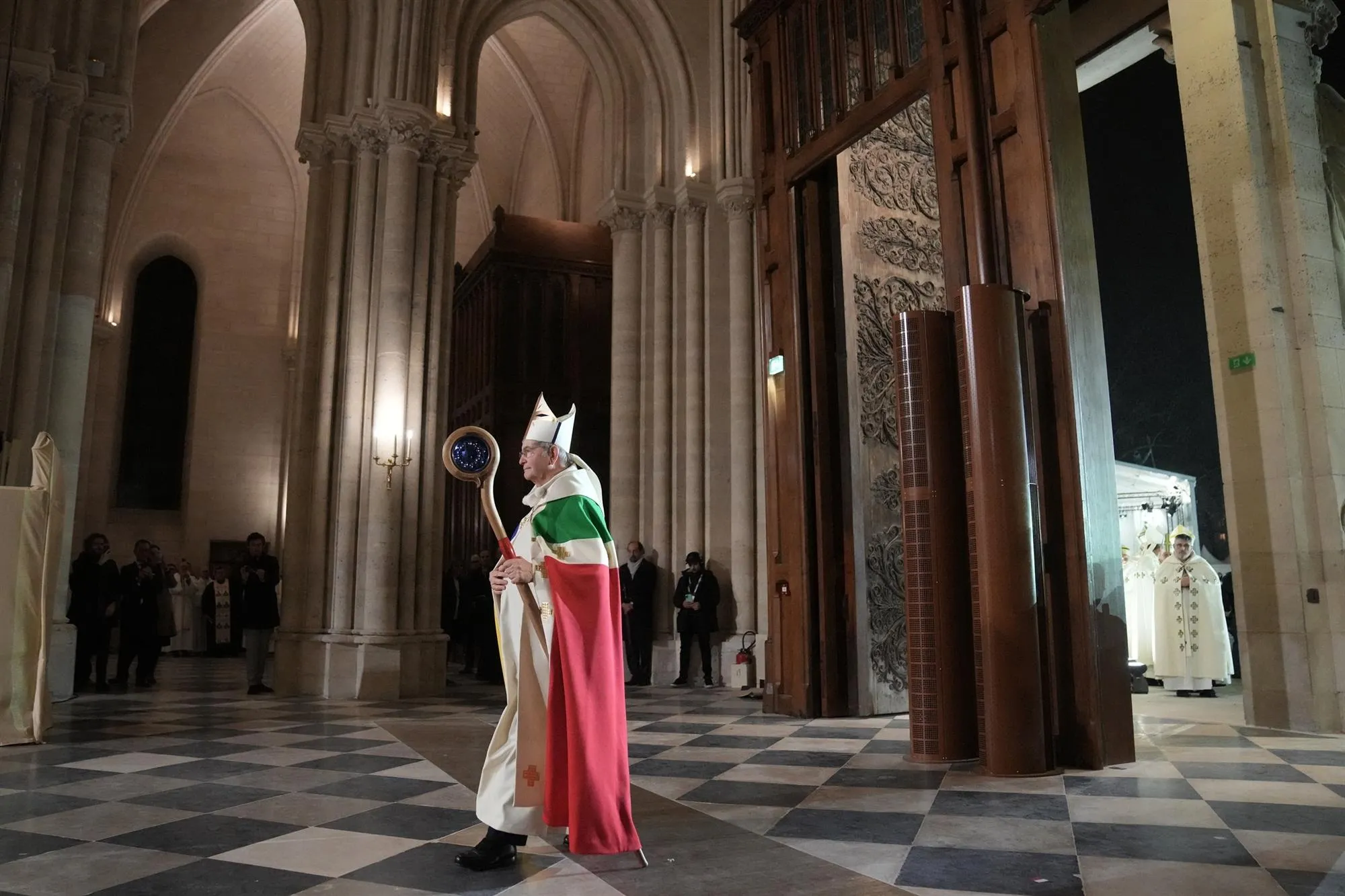 AFP-20241207-36PU9ZM-v1-HighRes-FranceReligionHeritageMonumentNotreDameCeremony-1733632516