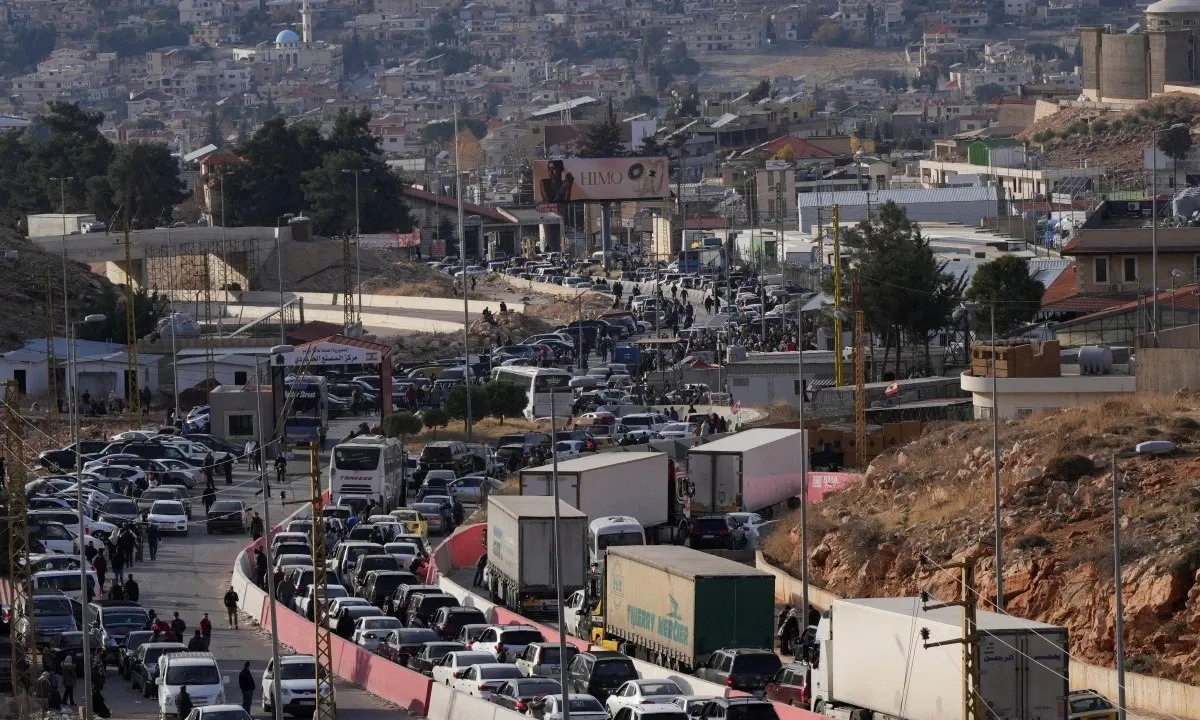 2024-12-09T160334Z_1087316192_RC2OLBAQJYNJ_RTRMADP_3_SYRIA-SECURITY-LEBANON-BORDER (1).JPG