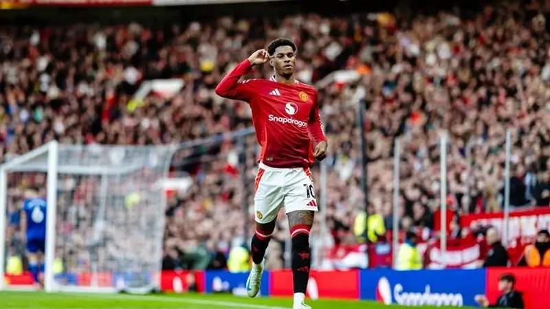 tin-chuyen-nhuong-1012-rashford-sap-bi-day-khoi-mu-man-city-quyet-so-huu-kvaratskhelia 1