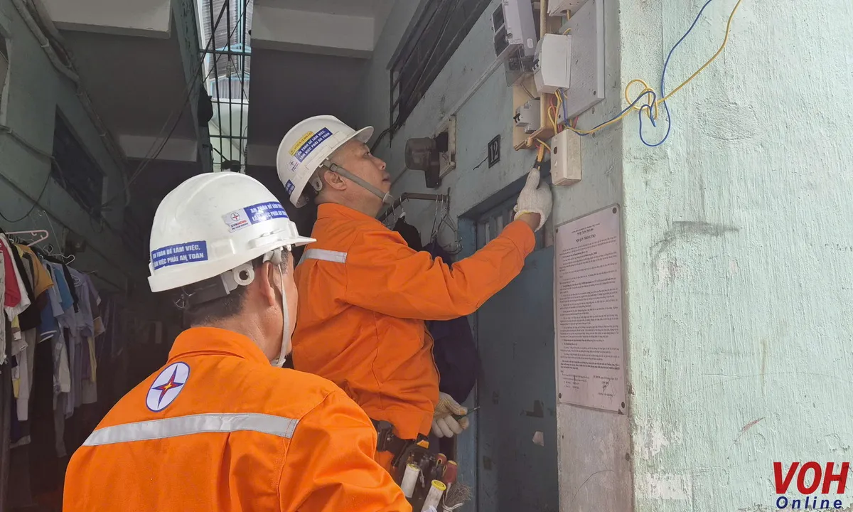 EVNHCMC tăng cường đảm bảo an toàn điện sau công tơ