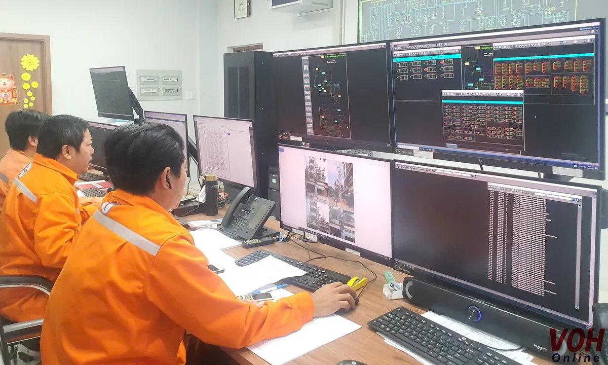 hinh-minh-hoa-ngay-31-8-cac-kip-truc-theo-doi-thuong-xuyen-tinh-hinh-van-hanh-luoi-dien-trong-dip-le-2-9_20241211165542