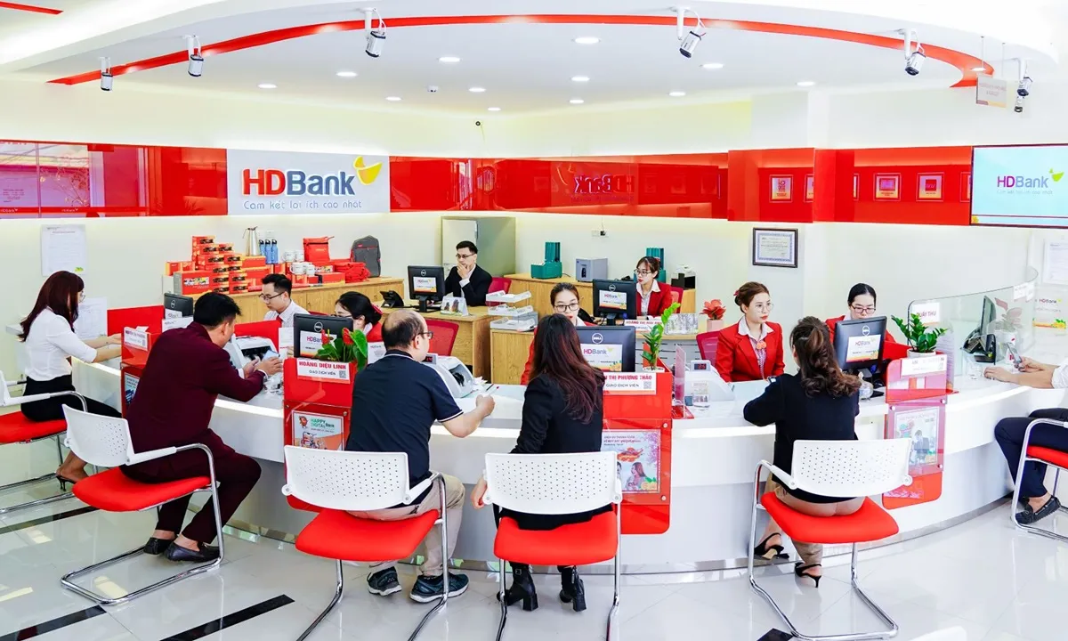 Hai quỹ ngoại nắm trên 1% vốn HDBank