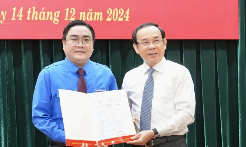 Thanh uy vien 2024