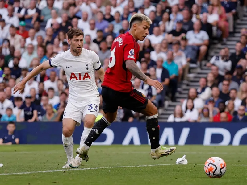 lich-thi-dau-tu-ket-carabao-cup-tottenham-vs-mu-arsenal-vs-crystal-palace 1