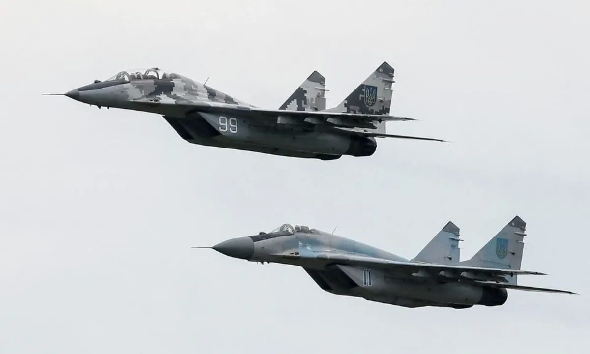 Ba Lan sẵn sàng cung cấp vũ khí cho Ukraine nhưng chờ quyết định từ NATO