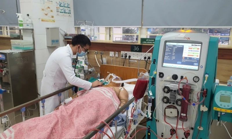 Vụ 20 người ngộ độc tại Long Biên: Rượu trắng là nguyên nhân