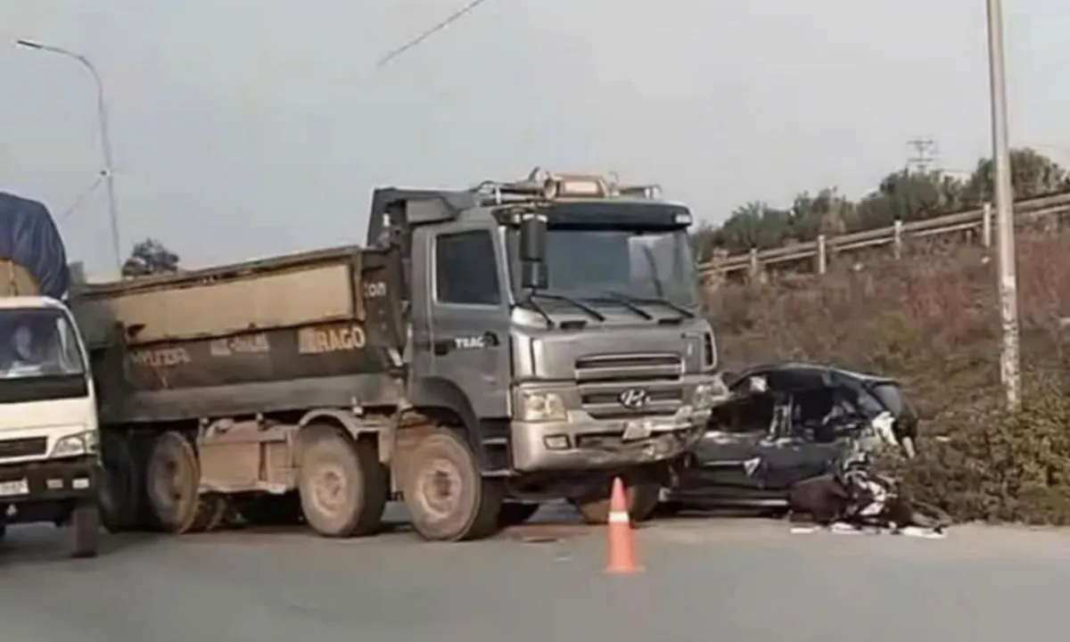 Bắc Giang: Tai nạn giao thông liên hoàn, 2 người thương vong