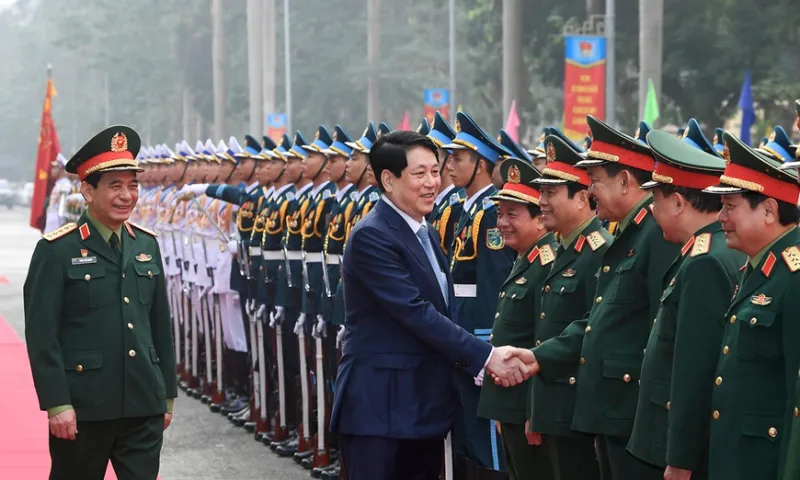 Chủ tịch nước Lương Cường: Quân đội phát huy anh hùng, sẵn sàng chiến đấu, bảo vệ chủ quyền 
