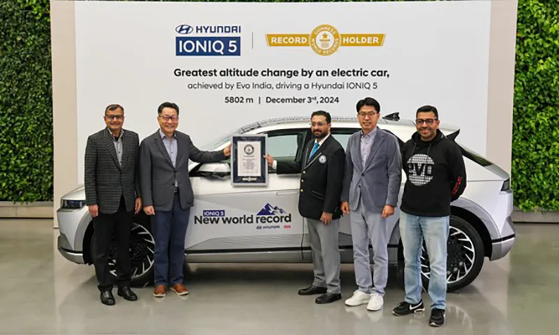 Xe điện của Hyundai lập kỷ lục thế giới về di chuyển chênh lệch độ cao