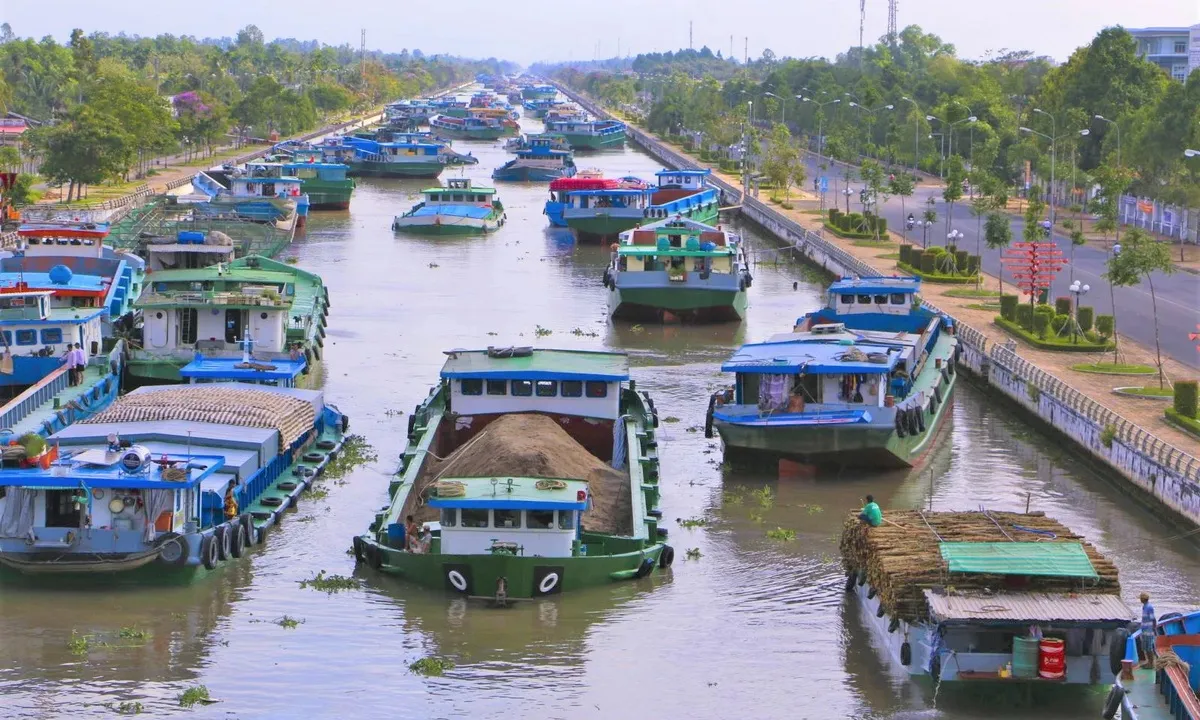 vận tải thủy nội địa