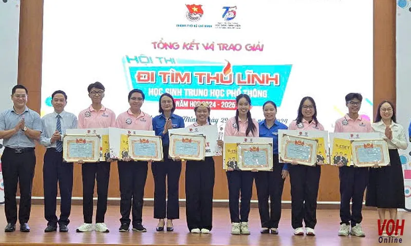 Vòng chung kết và trao giải Hội thi “Đi tìm Thủ lĩnh học sinh THPT”