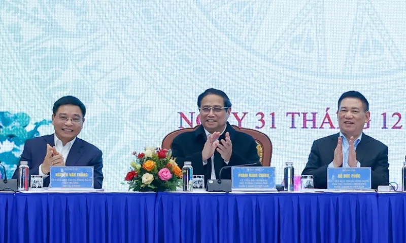 Lần đầu tiên thu ngân sách vượt 2 triệu tỷ đồng, tạo dấu ấn kỷ lục