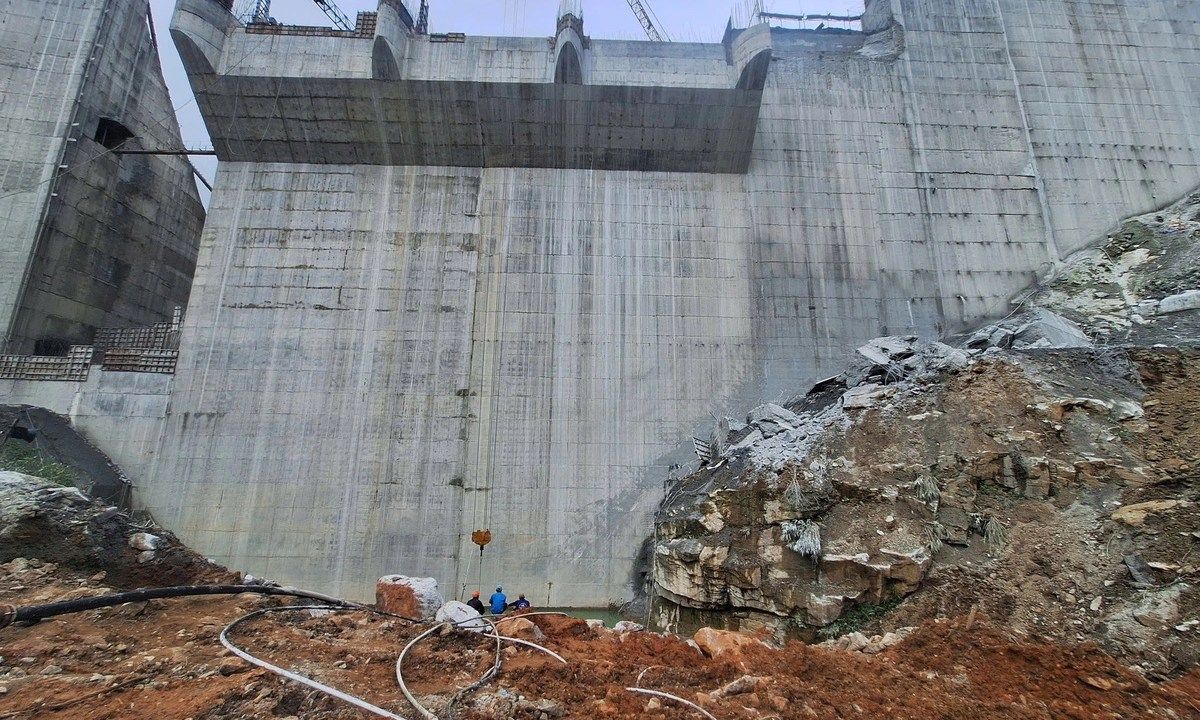 Thủ tướng chỉ đạo khắc phục vụ sập giàn giáo thủy điện Đăk Mi 1