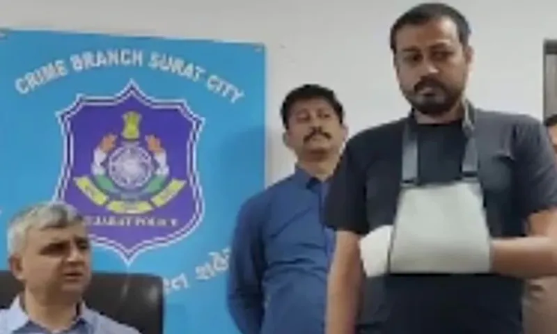 Tự cắt ngón tay mình để xin nghỉ việc