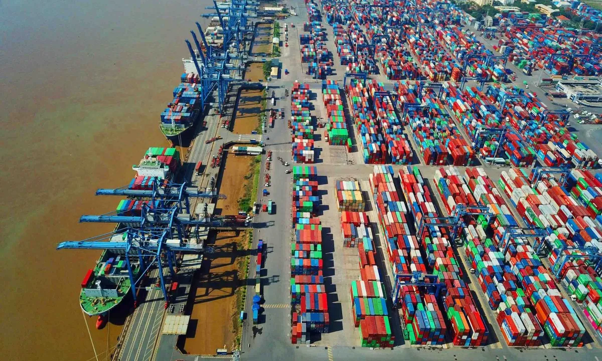 TPHCM đặt mục tiêu xây dựng ít nhất một trung tâm logistics năm 2025