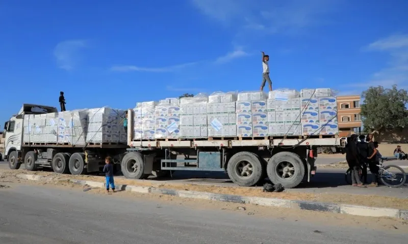 Gaza hỗn loạn: Đoàn xe cứu trợ bị tấn công, cướp bóc nghiêm trọng